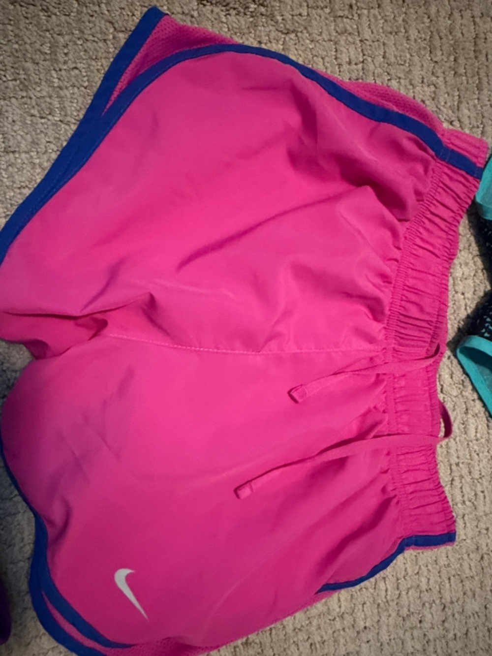 Bundle lot set of 5 Nike Dri-Fit Shorts Womens Size S - Picture 3 of 7